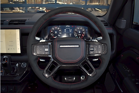 Urban Defender 110 V8 Carpathian Edition