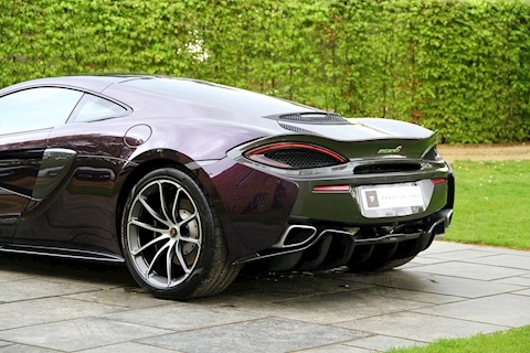 570GT 3.8 V8