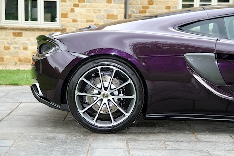 570GT 3.8 V8