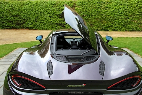 570GT 3.8 V8