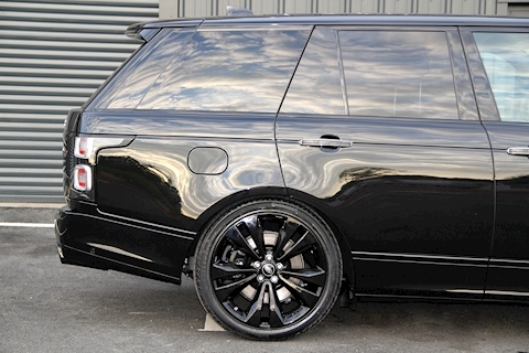 Range Rover SVAutobiography Dynamic Black with SVO Design Pack