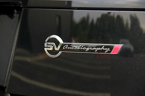 Range Rover SVAutobiography Dynamic Black with SVO Design Pack