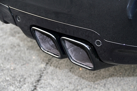 Range Rover SVAutobiography Dynamic Black with SVO Design Pack