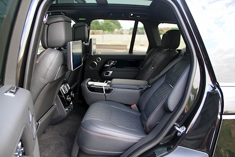 Range Rover SVAutobiography Dynamic Black with SVO Design Pack