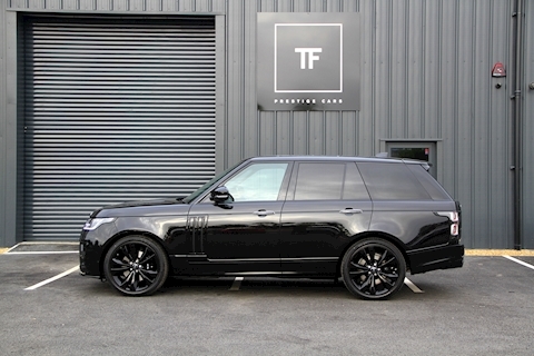 Range Rover SVAutobiography Dynamic Black with SVO Design Pack