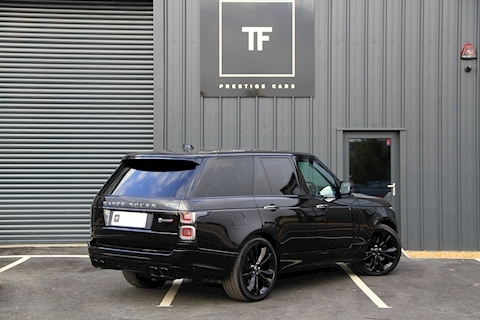 Range Rover SVAutobiography Dynamic Black with SVO Design Pack