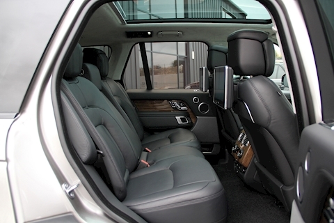 Range Rover 4.4 SDV8 Autobiography