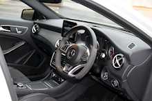 2018 Mercedes-Benz A250 AMG WhiteArt Edition (Premium) 2.0 DCT 