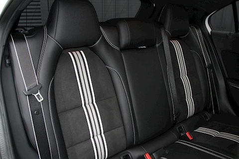 A250 AMG WhiteArt Edition (Premium) 2.0 DCT