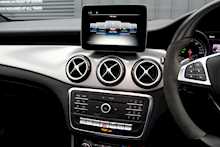 2018 Mercedes-Benz A250 AMG WhiteArt Edition (Premium) 2.0 DCT 