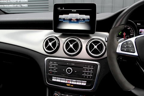 A250 AMG WhiteArt Edition (Premium) 2.0 DCT