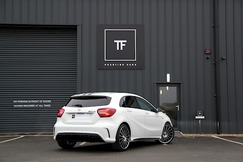 A250 AMG WhiteArt Edition (Premium) 2.0 DCT