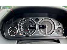 ASTON MARTIN V12 VANTAGE S FINIHSED IN PEARLSCENT WHITE