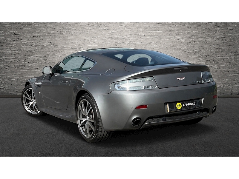V8 N420 Coupe 4.7 Manual Petrol