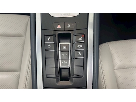 3.0T 991 Carrera Coupe 2dr Petrol PDK Euro 6 (s/s) (370 ps)