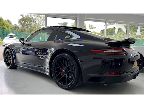 T 991 Carrera 4 GTS Coupe 3.0 Automatic Petrol