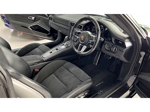 T 991 Carrera 4 GTS Coupe 3.0 Automatic Petrol