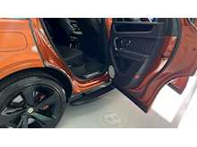 BENTLEY BENTAYGA V8 FINISHED IN ORANGE FLAME