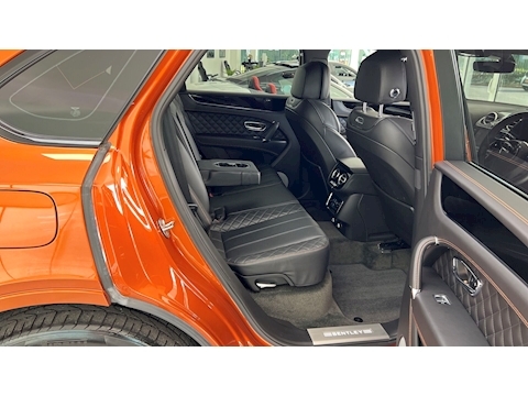 4.0 V8 SUV 5dr Petrol Auto 4WD Euro 6 (s/s) (550 ps)