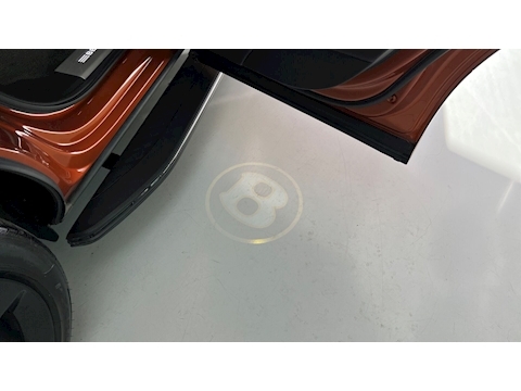 4.0 V8 SUV 5dr Petrol Auto 4WD Euro 6 (s/s) (550 ps)