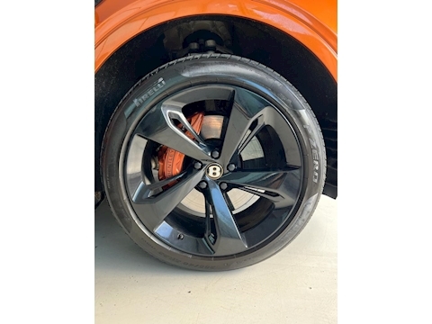 4.0 V8 SUV 5dr Petrol Auto 4WD Euro 6 (s/s) (550 ps)