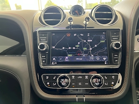 4.0 V8 SUV 5dr Petrol Auto 4WD Euro 6 (s/s) (550 ps)