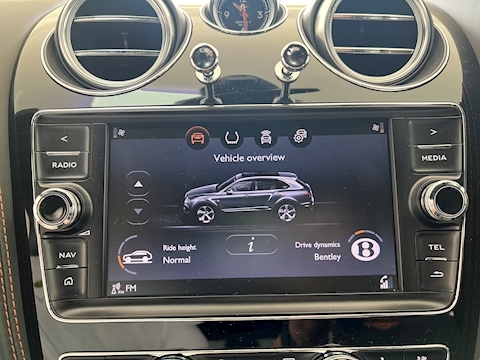 4.0 V8 SUV 5dr Petrol Auto 4WD Euro 6 (s/s) (550 ps)