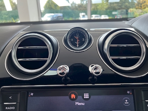 4.0 V8 SUV 5dr Petrol Auto 4WD Euro 6 (s/s) (550 ps)