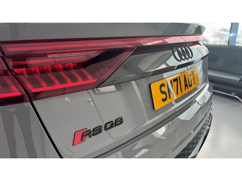 4.0 TFSI V8 Carbon Black SUV 5dr Petrol Tiptronic quattro Euro 6 (s/s) (600 ps)