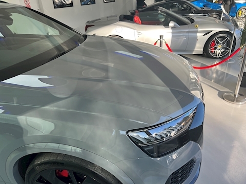 4.0 TFSI V8 Carbon Black SUV 5dr Petrol Tiptronic quattro Euro 6 (s/s) (600 ps)