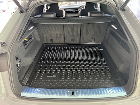 4.0 TFSI V8 Carbon Black SUV 5dr Petrol Tiptronic quattro Euro 6 (s/s) (600 ps)