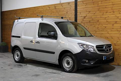 1.5 111 CDi Panel Van 5dr Diesel Manual L2 EU5 (110 ps)