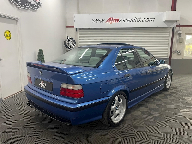 BMW 3.2i Evolution Saloon 4dr Petrol Manual (267 g/km, 321 bhp)