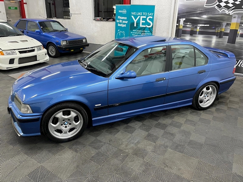 BMW 3.2i Evolution Saloon 4dr Petrol Manual (267 g/km, 321 bhp)