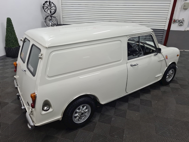 Mini Van Minivan 1275 Manual Petrol