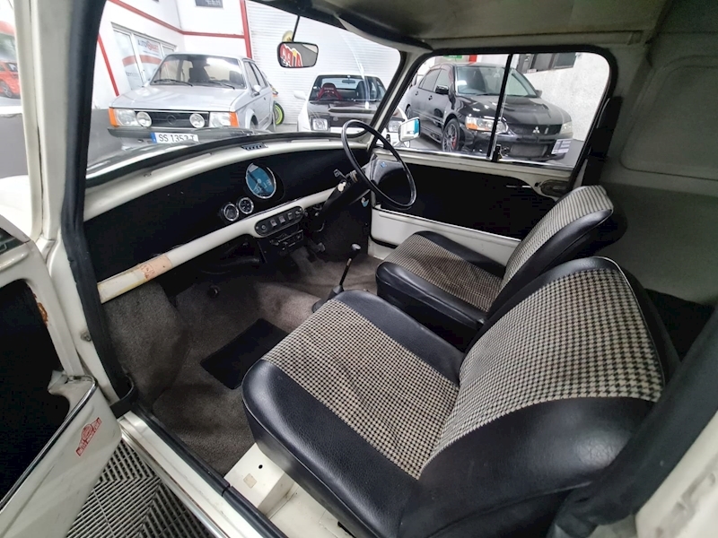 Mini Van Minivan 1275 Manual Petrol