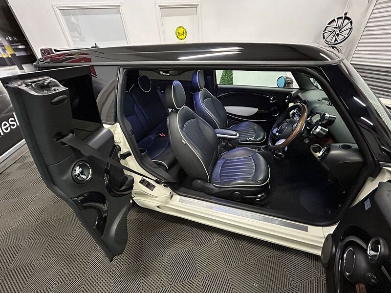 Mini Cooper S Estate 2.0 Automatic Petrol