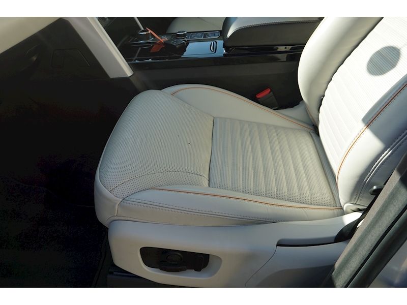 Land Rover 2.0 SD4 HSE Luxury SUV 5dr Diesel Auto 4WD Euro 6 (s/s) (240 ps)