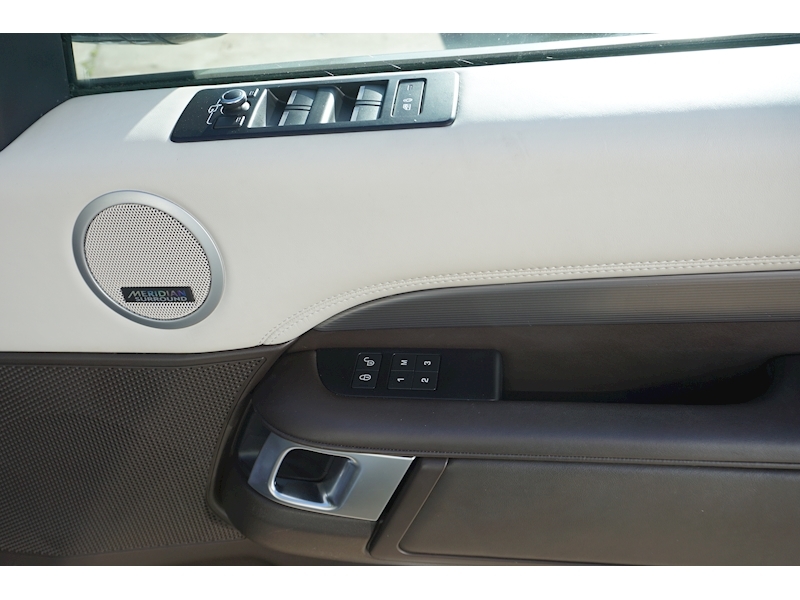 Land Rover 2.0 SD4 HSE Luxury SUV 5dr Diesel Auto 4WD Euro 6 (s/s) (240 ps)