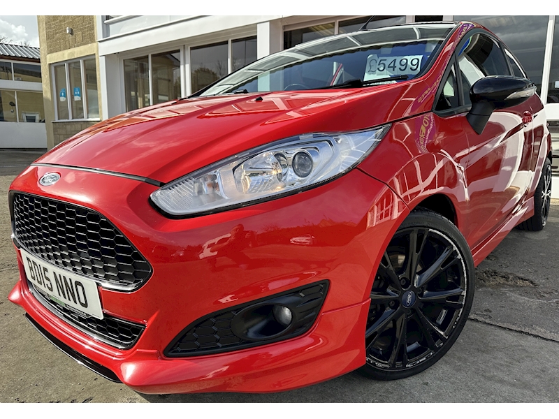 Used 2015 Ford Fiesta T EcoBoost Zetec S Red Edition For Sale in ...