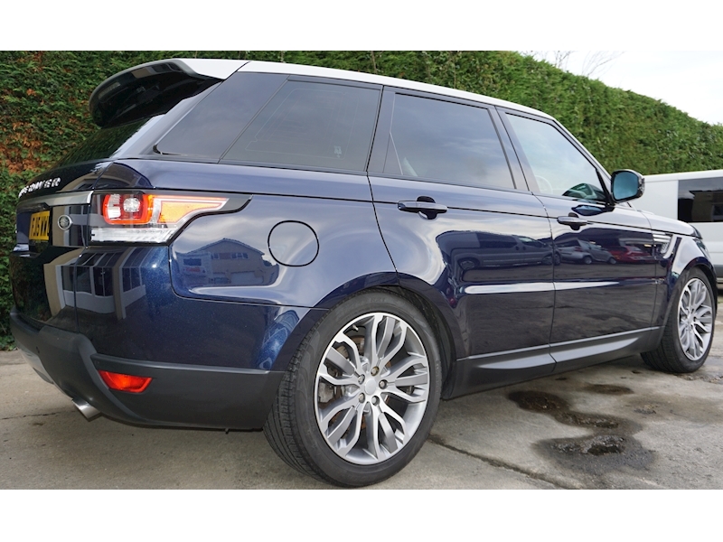 Land Rover Range Rover Sport 3.0 SD V6 HSE SUV 5dr Diesel Auto 4WD (s/s) (306 ps)