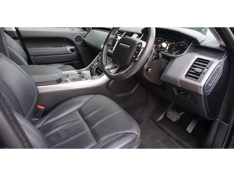 Land Rover Range Rover Sport 3.0 SD V6 HSE SUV 5dr Diesel Auto 4WD (s/s) (306 ps)