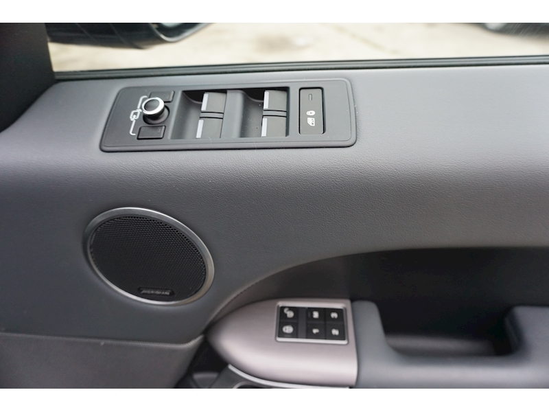 Land Rover Range Rover Sport 3.0 SD V6 HSE SUV 5dr Diesel Auto 4WD (s/s) (306 ps)