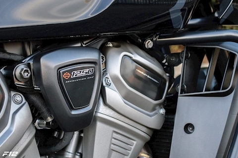 Pan America 1250 Special (Vivid Black)