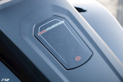 Pan America 1250 Special (Vivid Black)