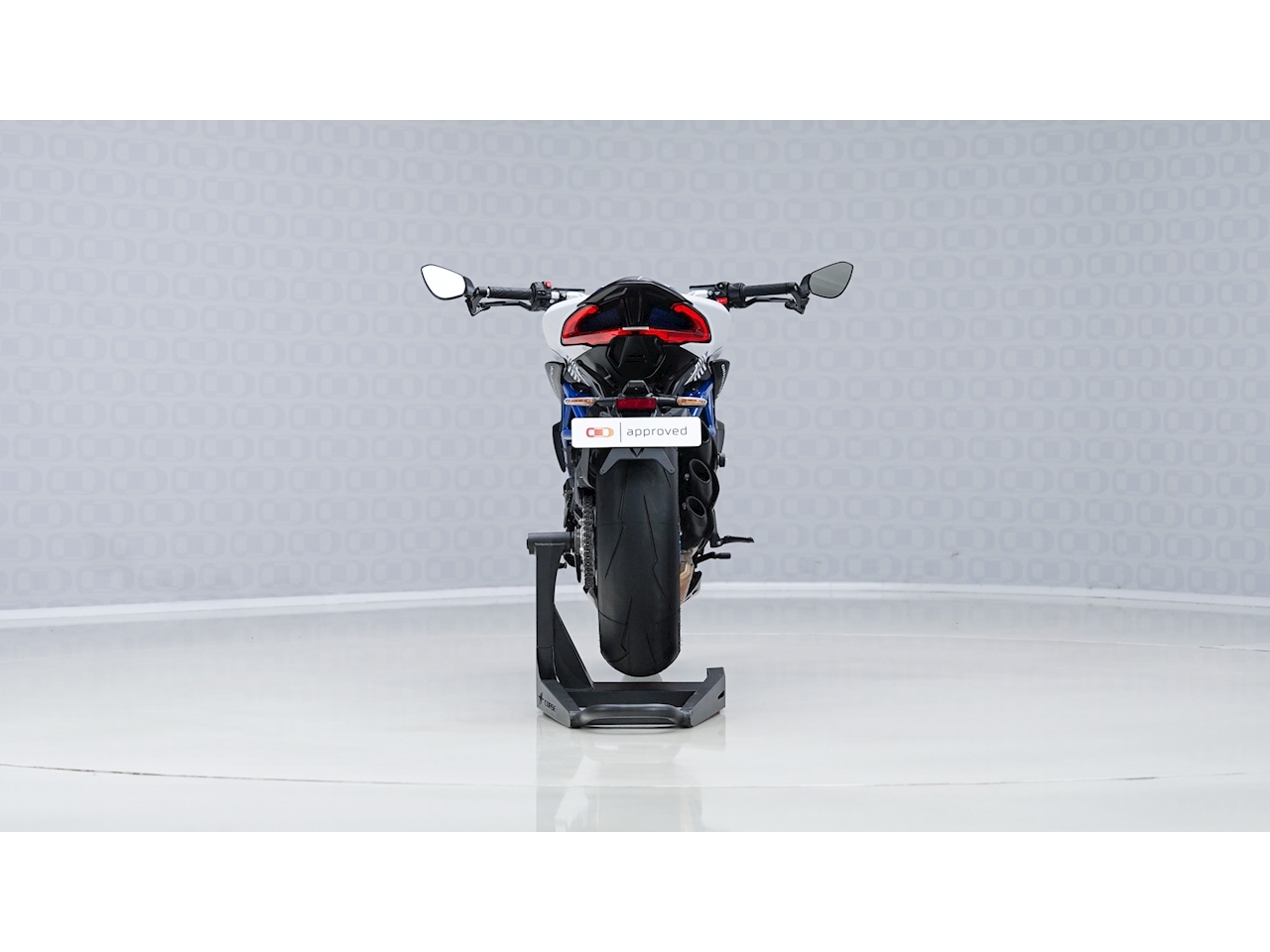 mv agusta dragster rr pirelli