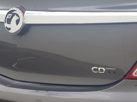 2.0 CDTi Exclusiv Hatchback 5dr Diesel Manual (134 g/km, 158 bhp)