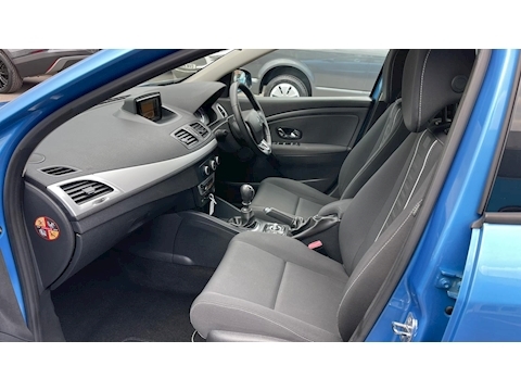 1.5 dCi Dynamique TomTom Hatchback 5dr Diesel Manual (s/s) (90 g/km, 110 bhp)