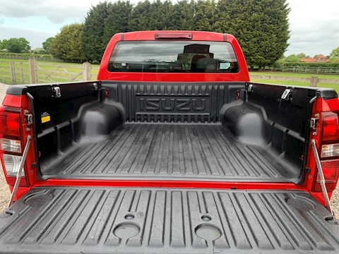 1.9 TD Fury Double Cab Pickup 4dr Diesel Auto 4WD Euro 6 (164 ps)