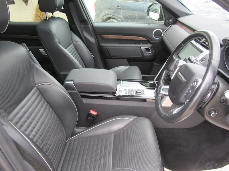 Land Rover Discovery TD V6 HSE - U374